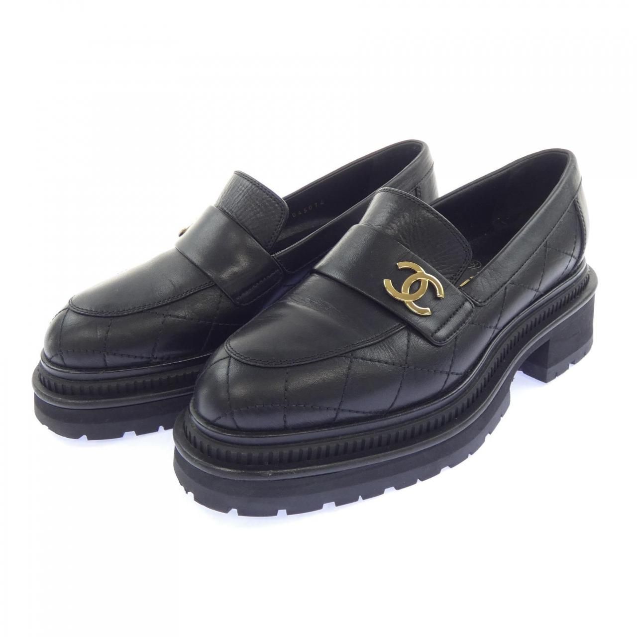 Chanel Loafers Shoes Black — view 3