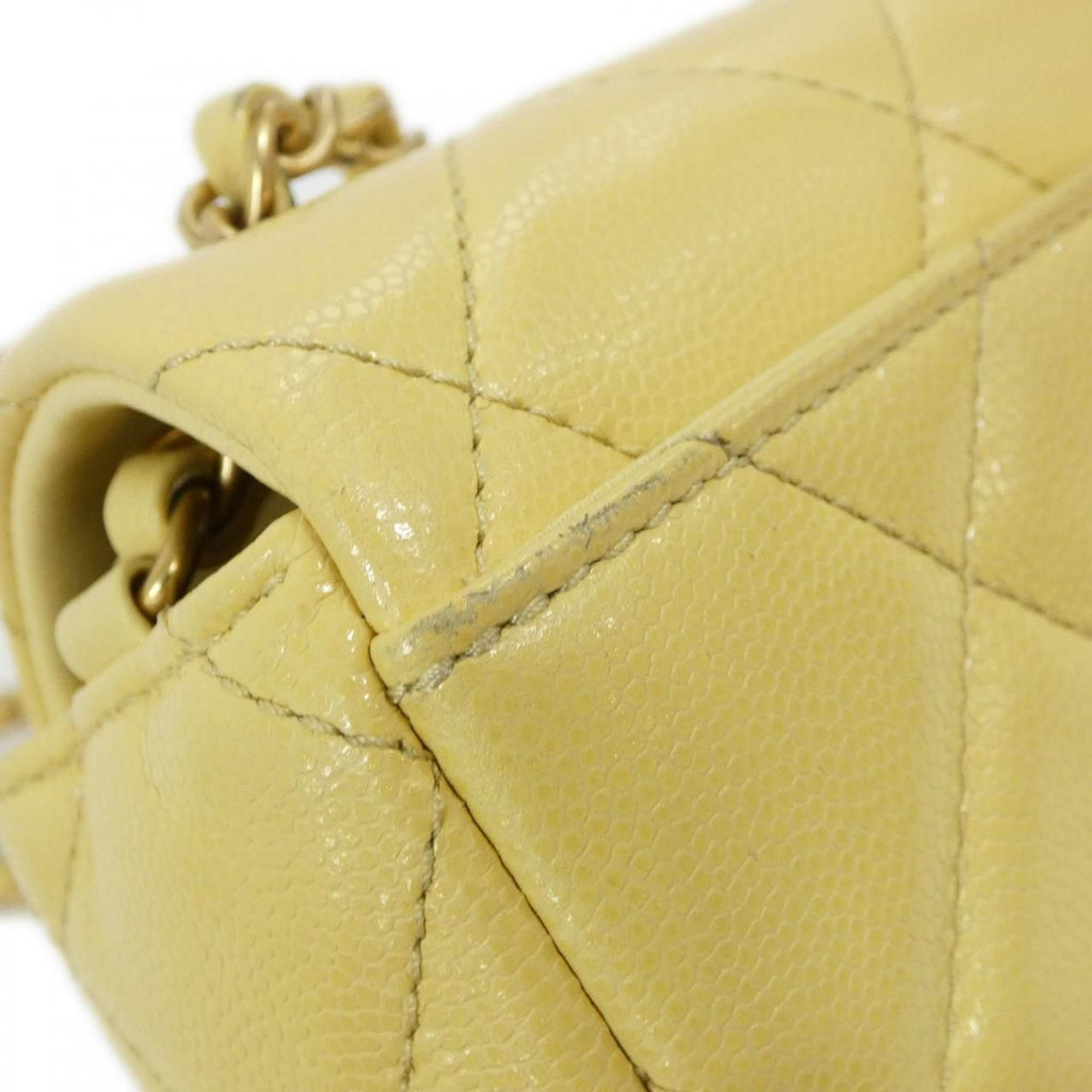 Chanel Shoulder Bag Yellow — view 4