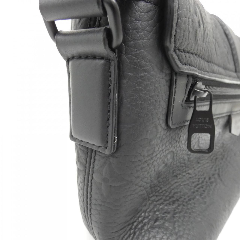 Louis Vuitton Taurillon Monogram S Cape Messenger Shoulder — view 6