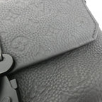 Louis Vuitton Taurillon Monogram S Cape Messenger Shoulder — view 5