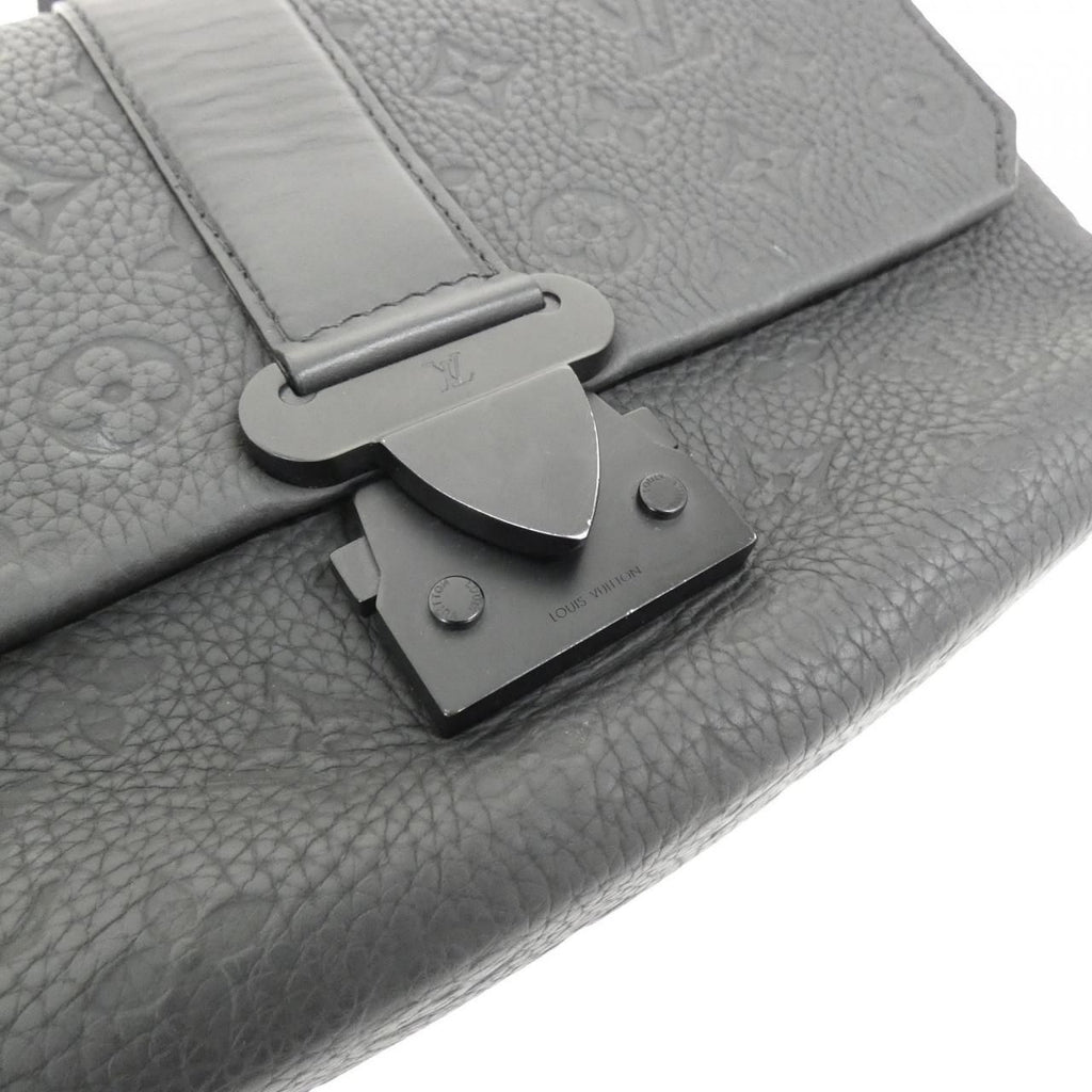 Louis Vuitton Taurillon Monogram S Cape Messenger Shoulder — view 4