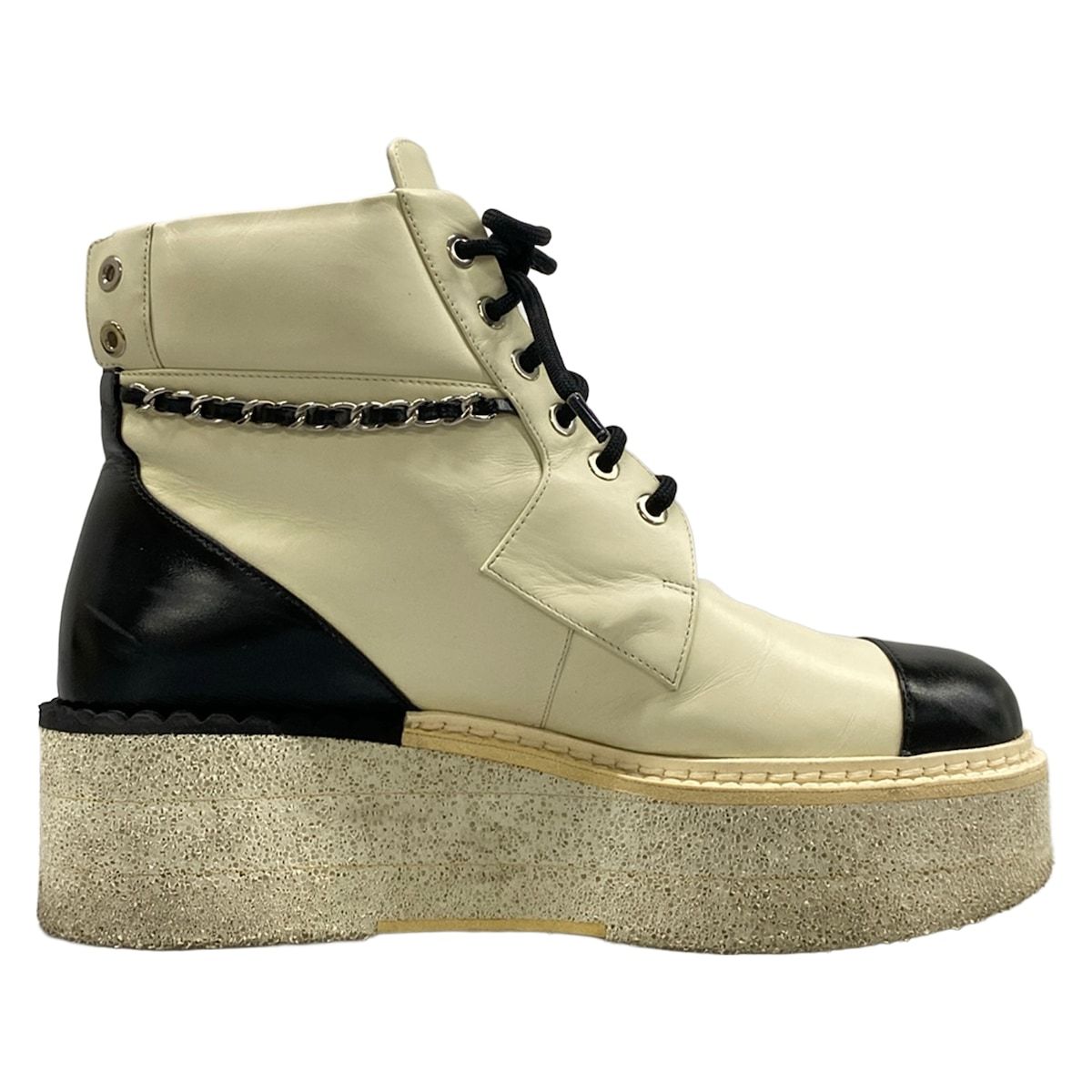 Chanel Short Boots 38.5 C Ivory Black Silver Chain CC Logo Leather — view 2
