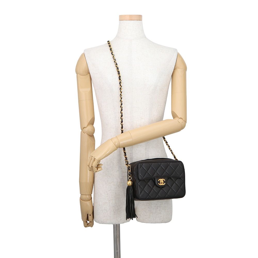Chanel Shoulder Bag Quilted CC Logo Fringe Tassel Lambskin Black — view 4