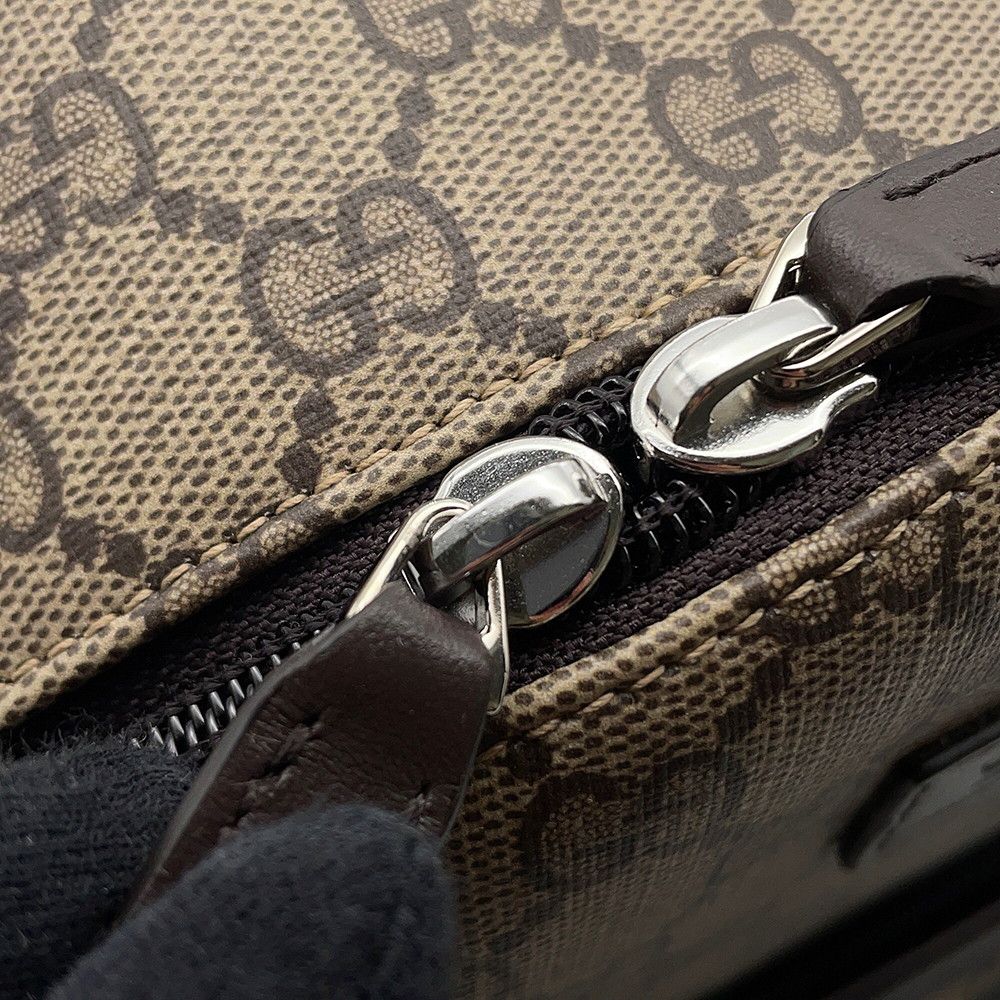 Gucci Backpack Children's Dog GG Supreme Leather Kids Yuan Roberts — view 8