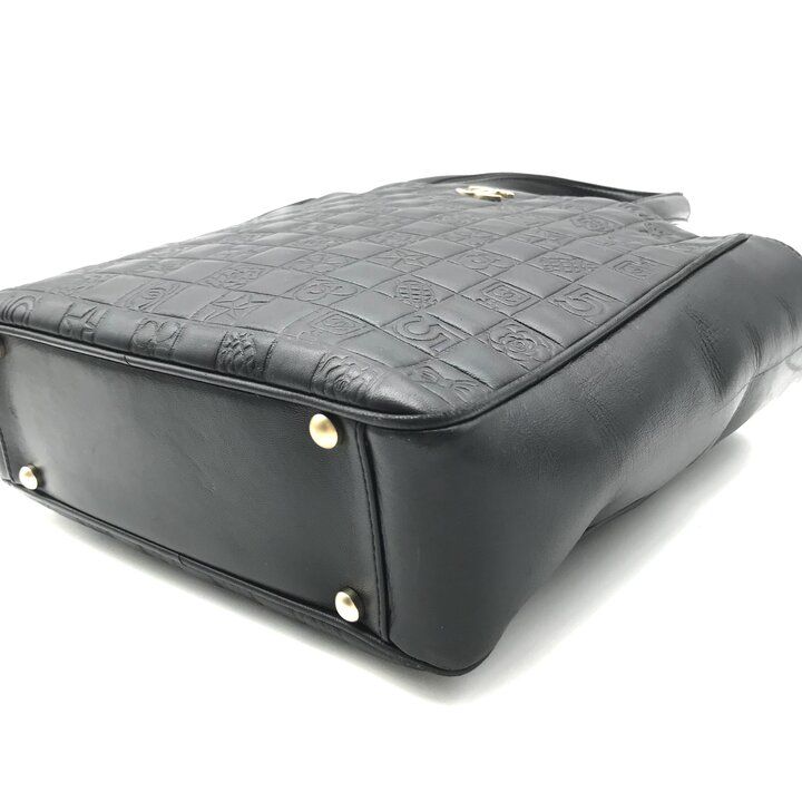 Chanel CC Logo Icon Chocolate Bar Hand Black Purse — view 5