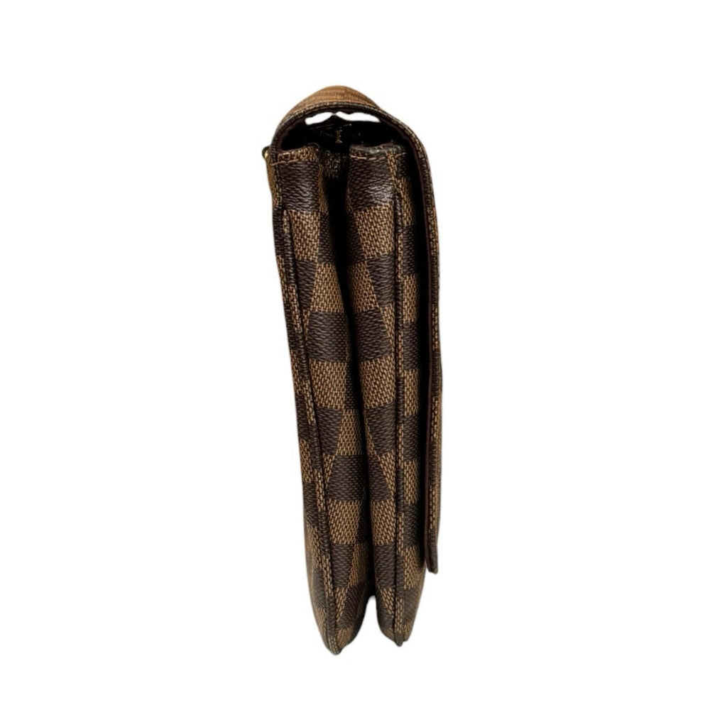 Louis Vuitton Hoxton GM Damier Shoulder Bag Canvas Brown — view 4