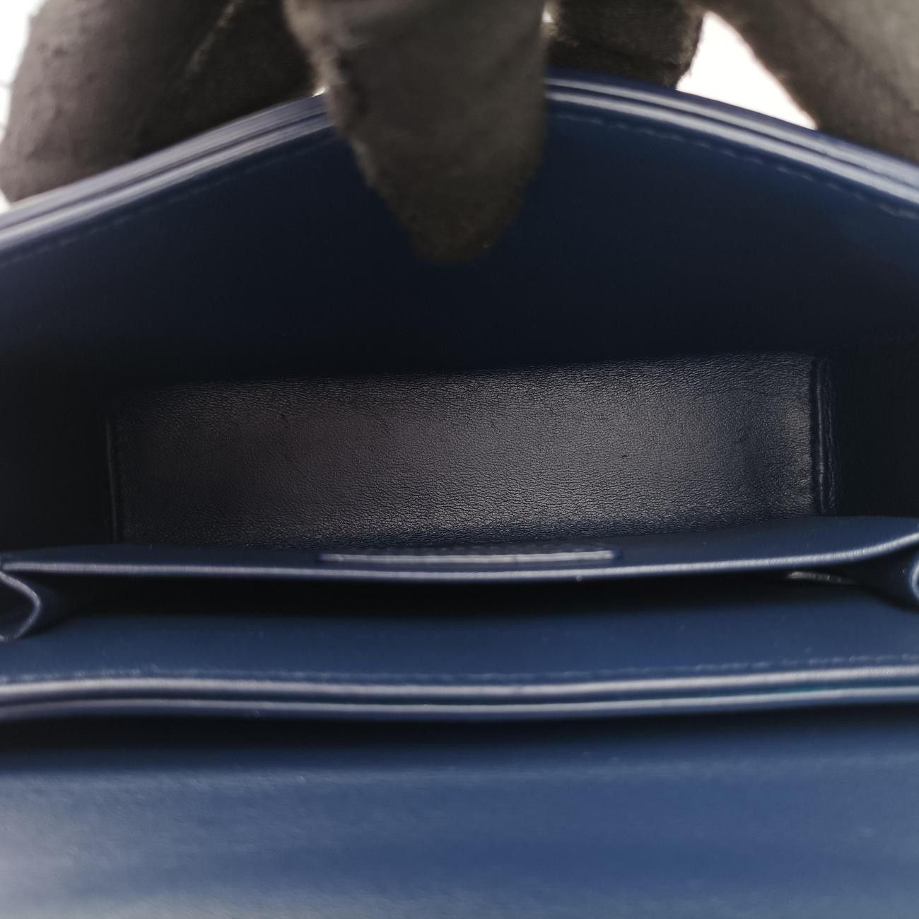 Dior 30 Montaigne Navy Leather Shoulder — view 9