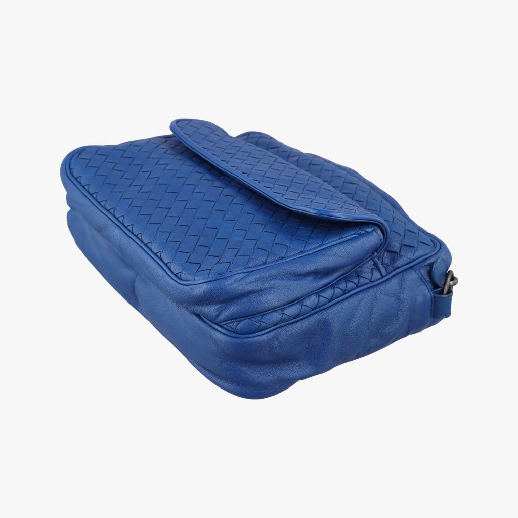 Bottega Veneta Intrecciato Blue Lambskin Shoulder — view 4