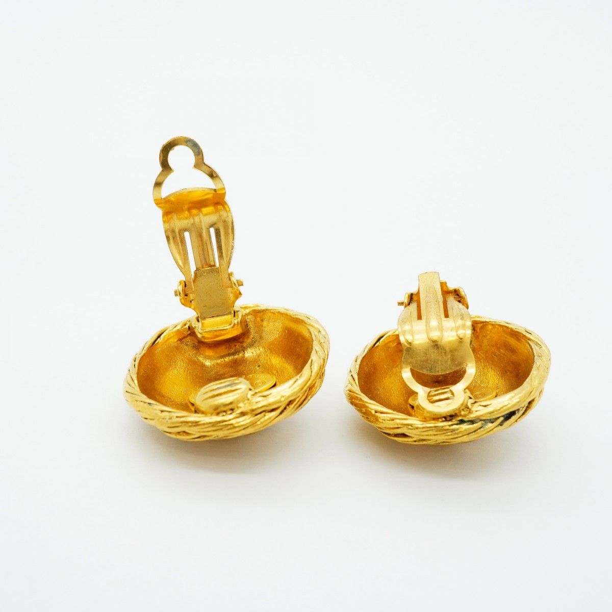 Chanel Earrings Vintage CC Logo Round — view 3