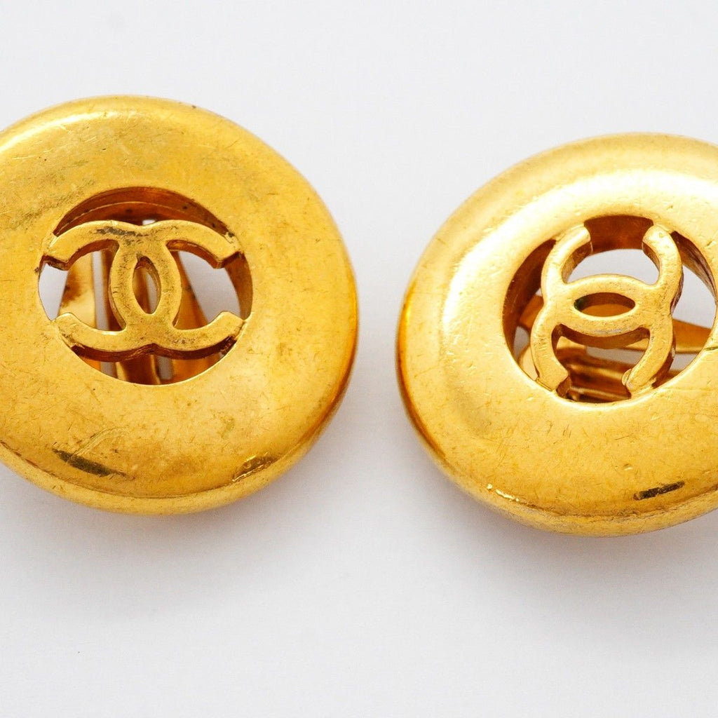 Chanel Earrings Vintage CC Logo Round — view 6