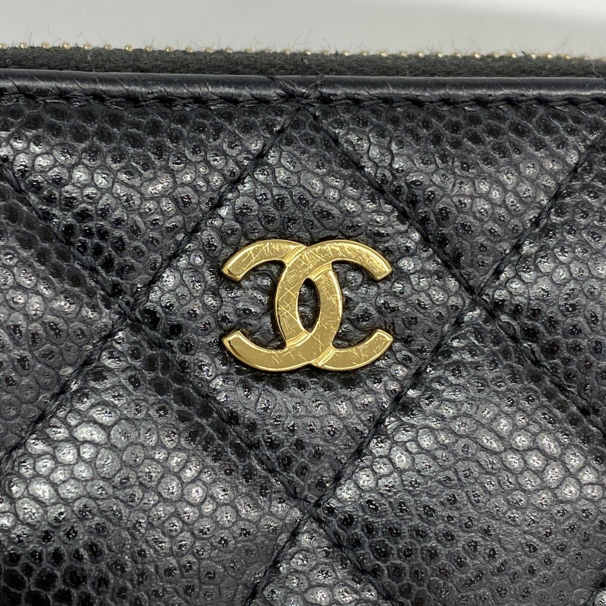 Chanel Coin Case Quilted Caviar Leather Black Gold — view 6