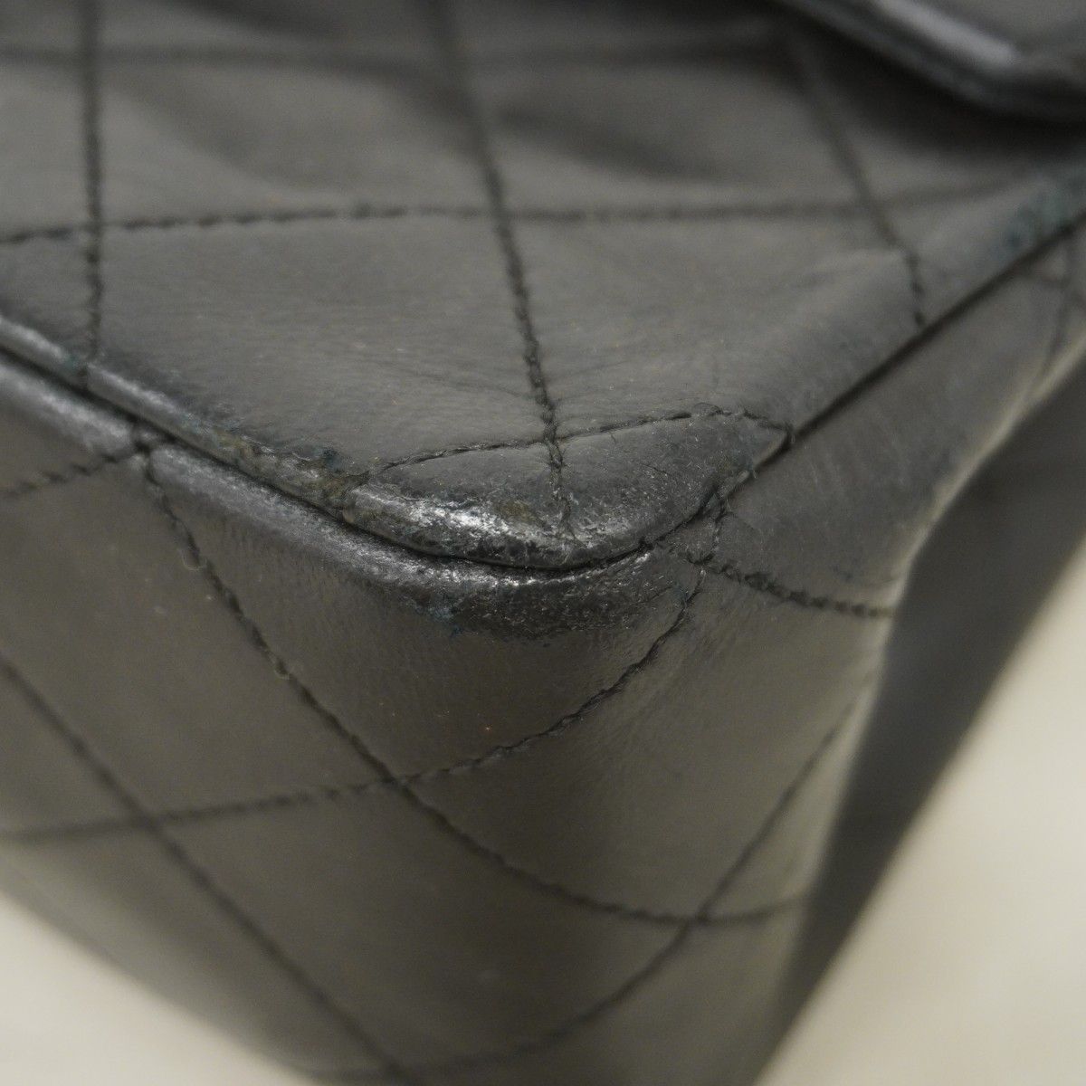 Chanel Shoulder Bag Quilted Lambskin Black Gold — view 7