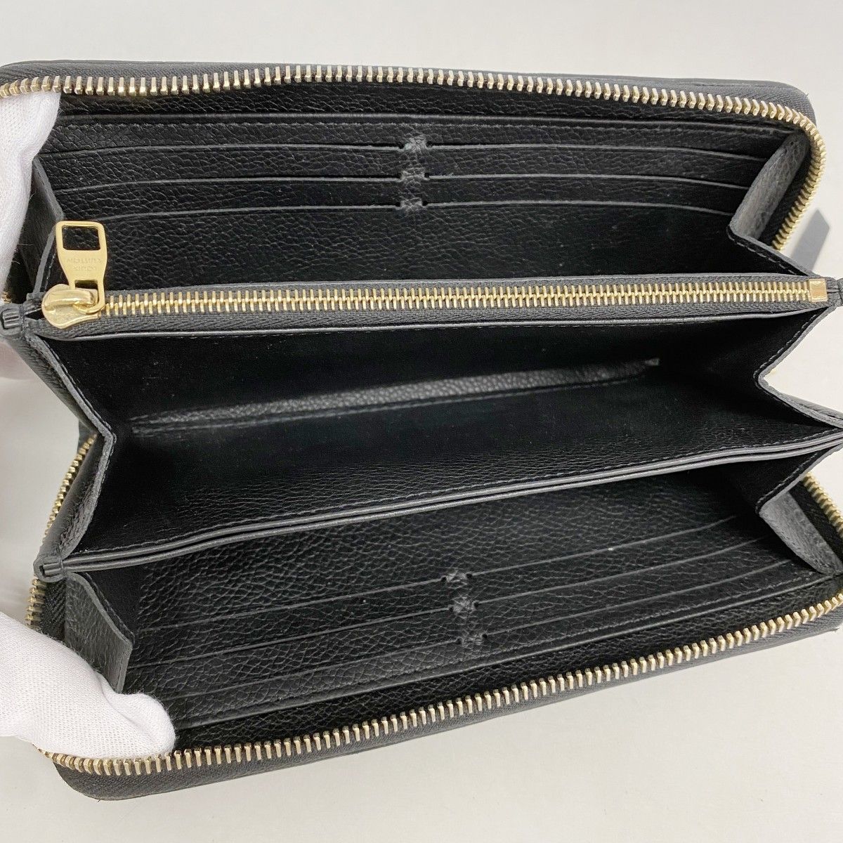 Louis Vuitton Wallet Monogram Empreinte Zippy Noir — view 3