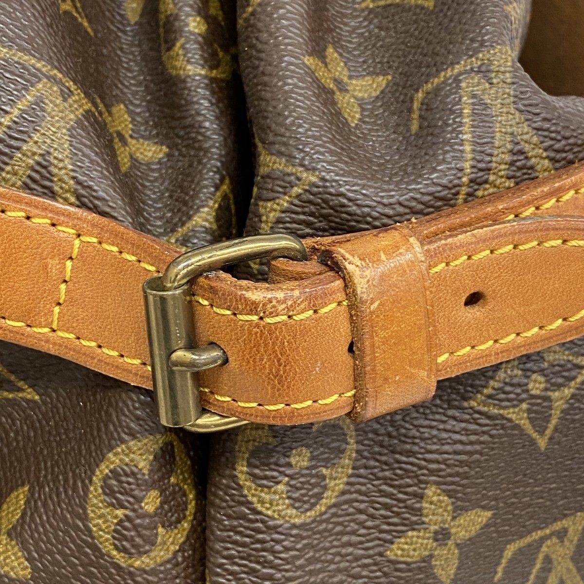 Louis Vuitton Shoulder Bag Monogram Saumur 35 Brown — view 7