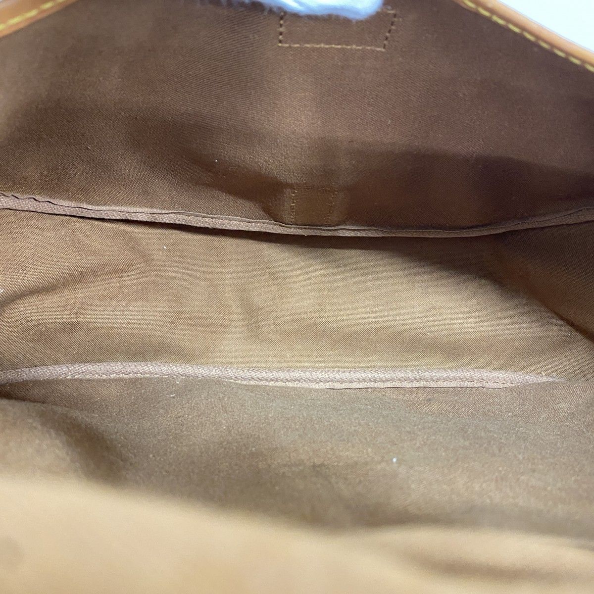 Louis Vuitton Shoulder Bag Monogram Saumur 35 Brown — view 4