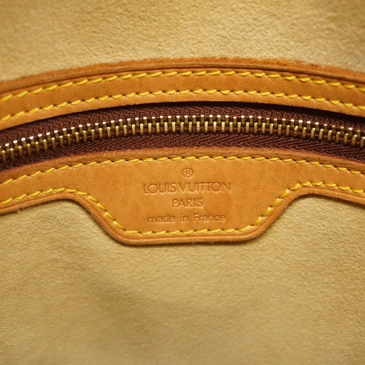Louis Vuitton Shoulder Bag Monogram Looping GM Brown — view 5