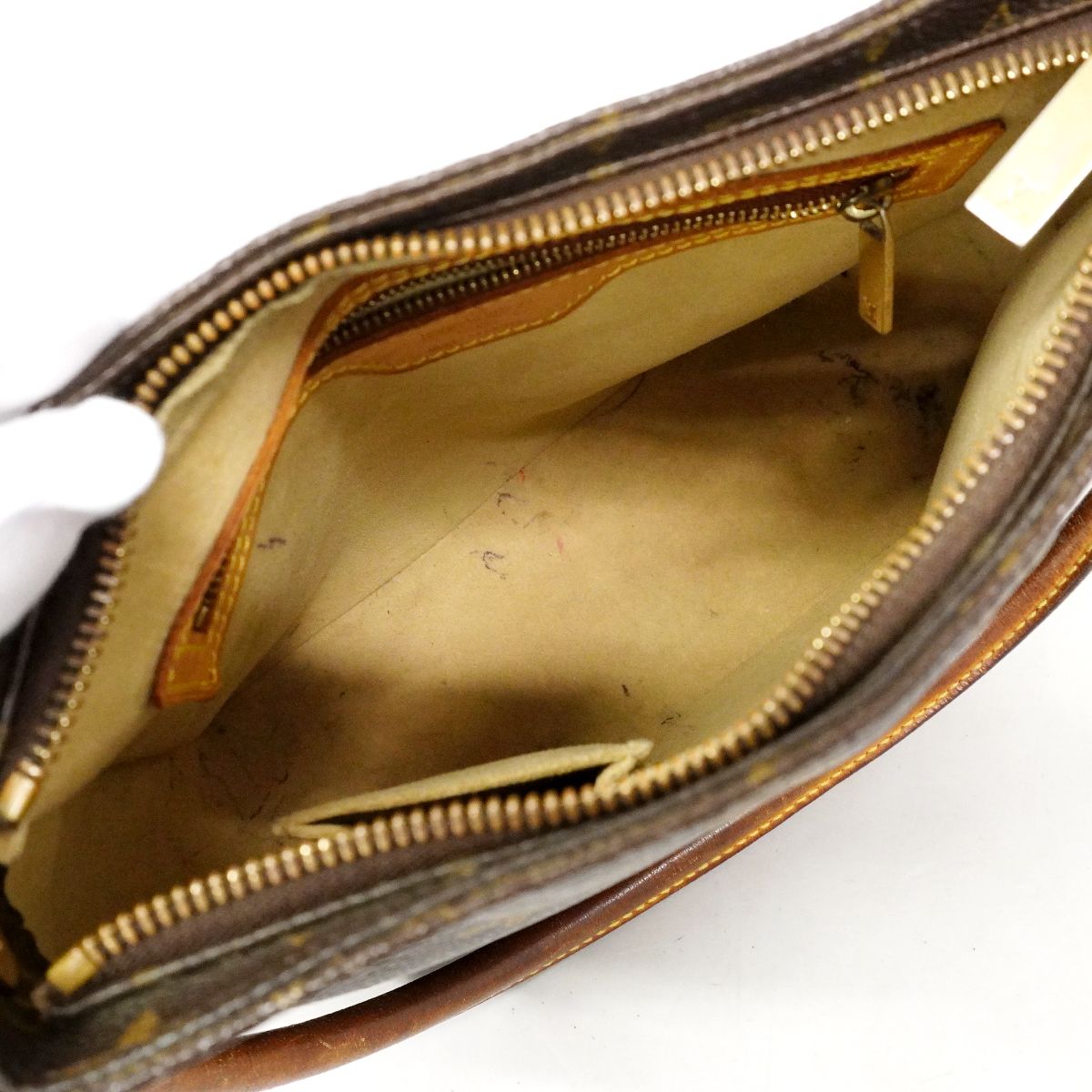Louis Vuitton Shoulder Bag Monogram Looping MM Brown — view 4