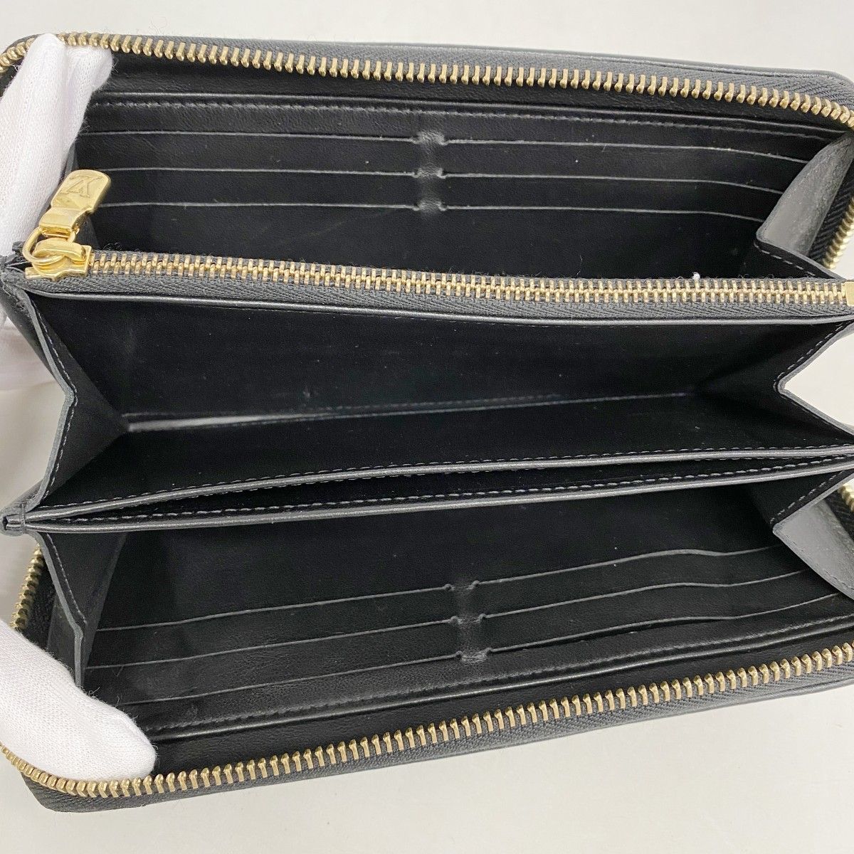 Louis Vuitton Wallet Monogram Embossed Cousin Zippy Noir — view 3