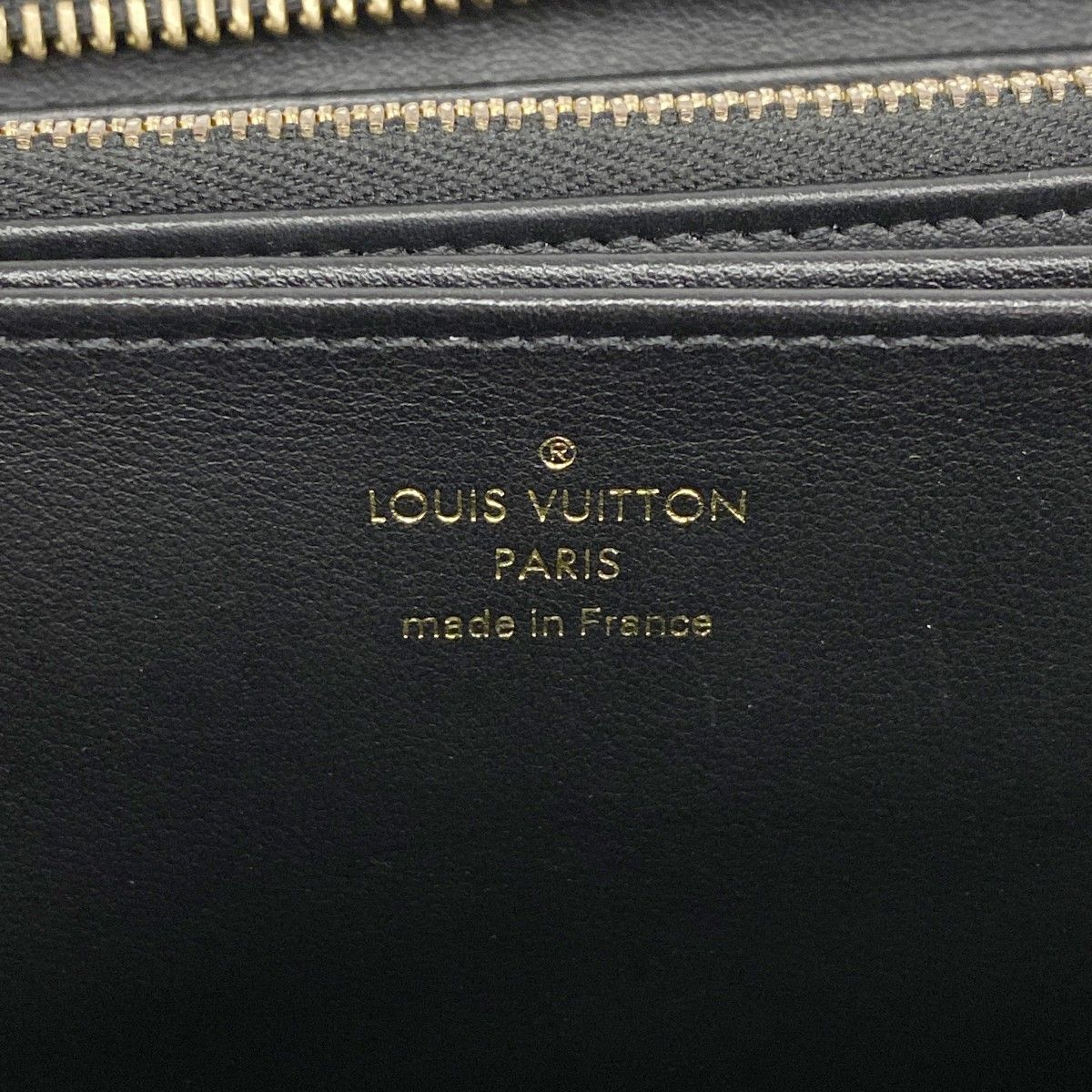 Louis Vuitton Wallet Monogram Embossed Cousin Zippy Noir — view 4