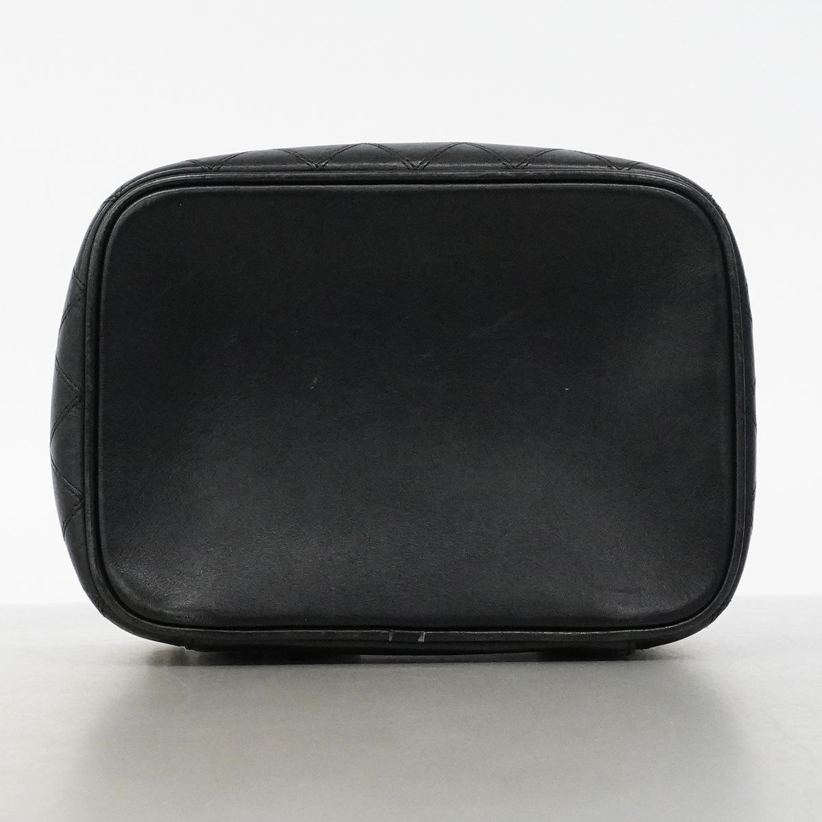 Chanel Vanity Bag Bicolor Lambskin Black Gold — view 3