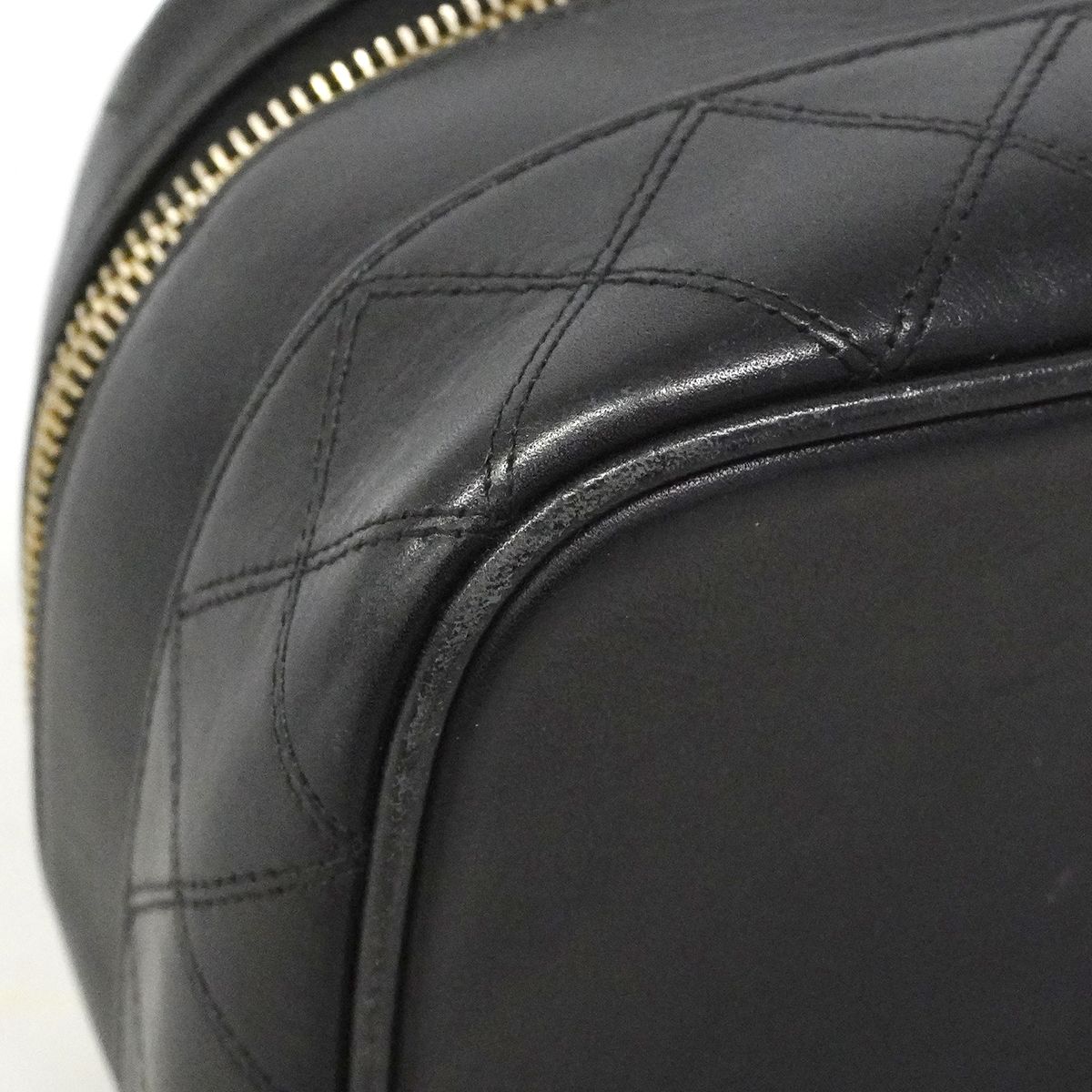 Chanel Vanity Bag Bicolor Lambskin Black Gold — view 6