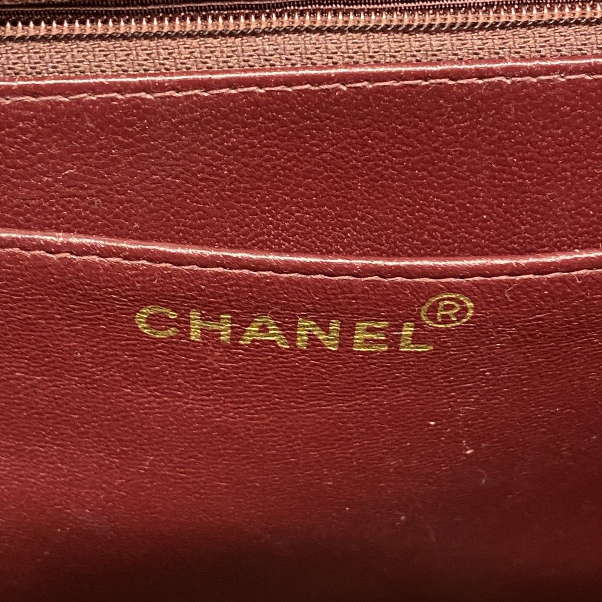 Chanel Shoulder Bag Deca Quilted Lambskin Black Gold — view 5