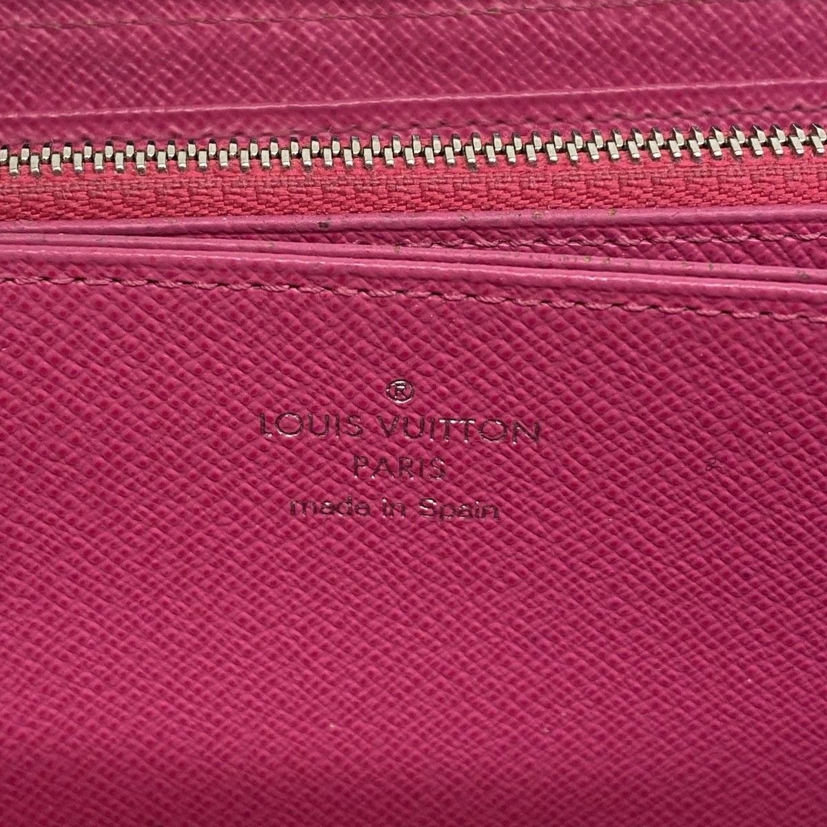Louis Vuitton Wallet Epi Zippy Noir Hot Pink — view 4