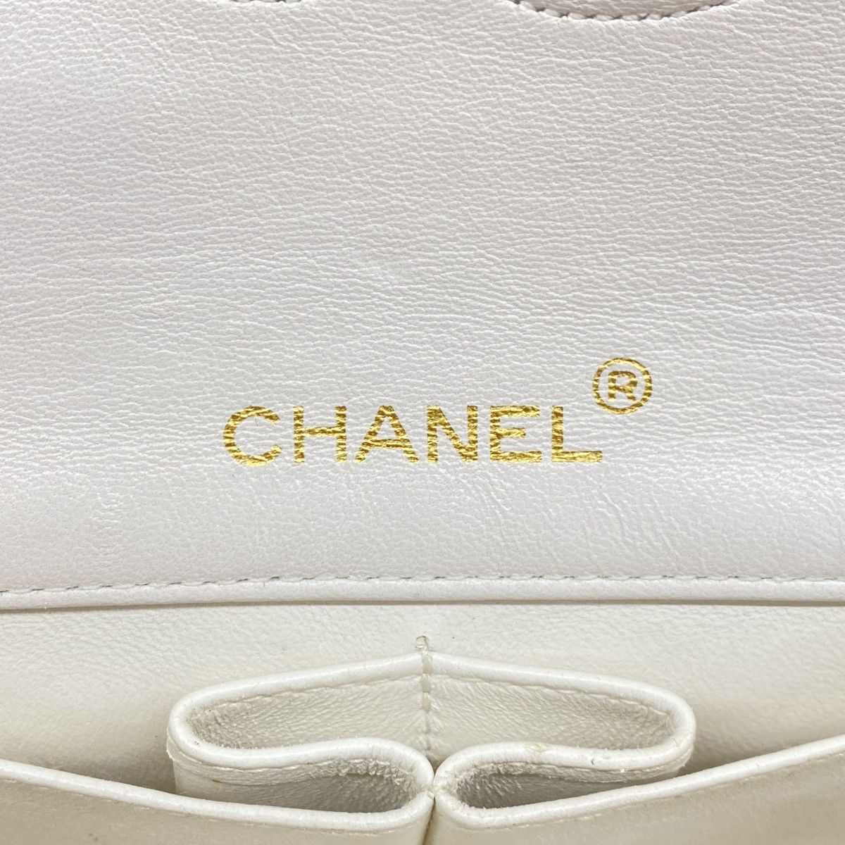 Chanel Shoulder Bag Quilted Lambskin White Gold — view 5