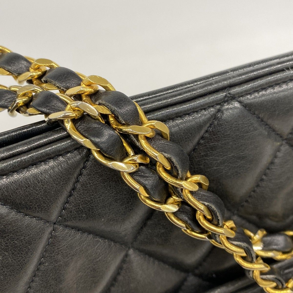Chanel Shoulder Bag Quilted Lambskin Black Gold — view 8