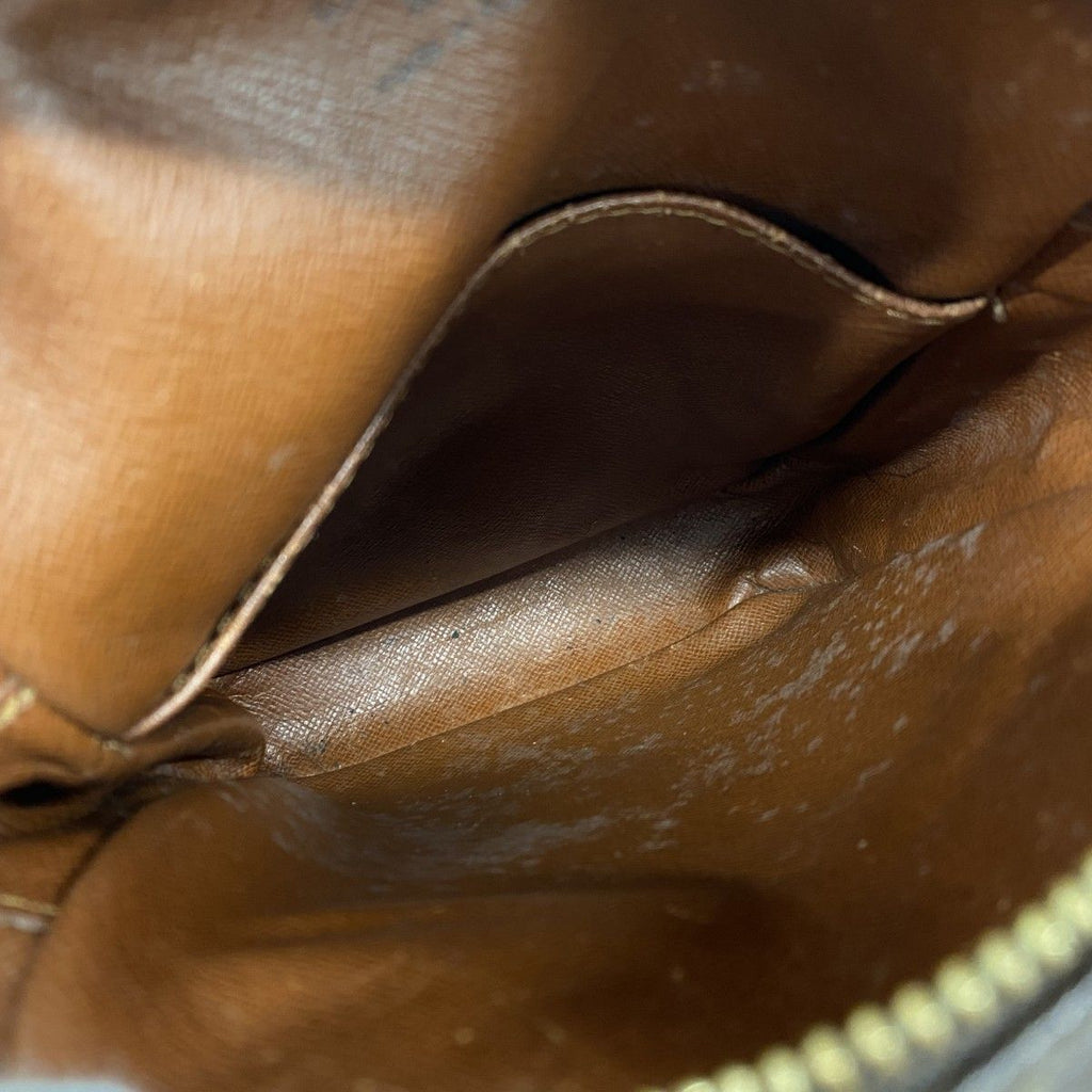 Louis Vuitton Shoulder Bag Monogram Amazon Brown — view 4