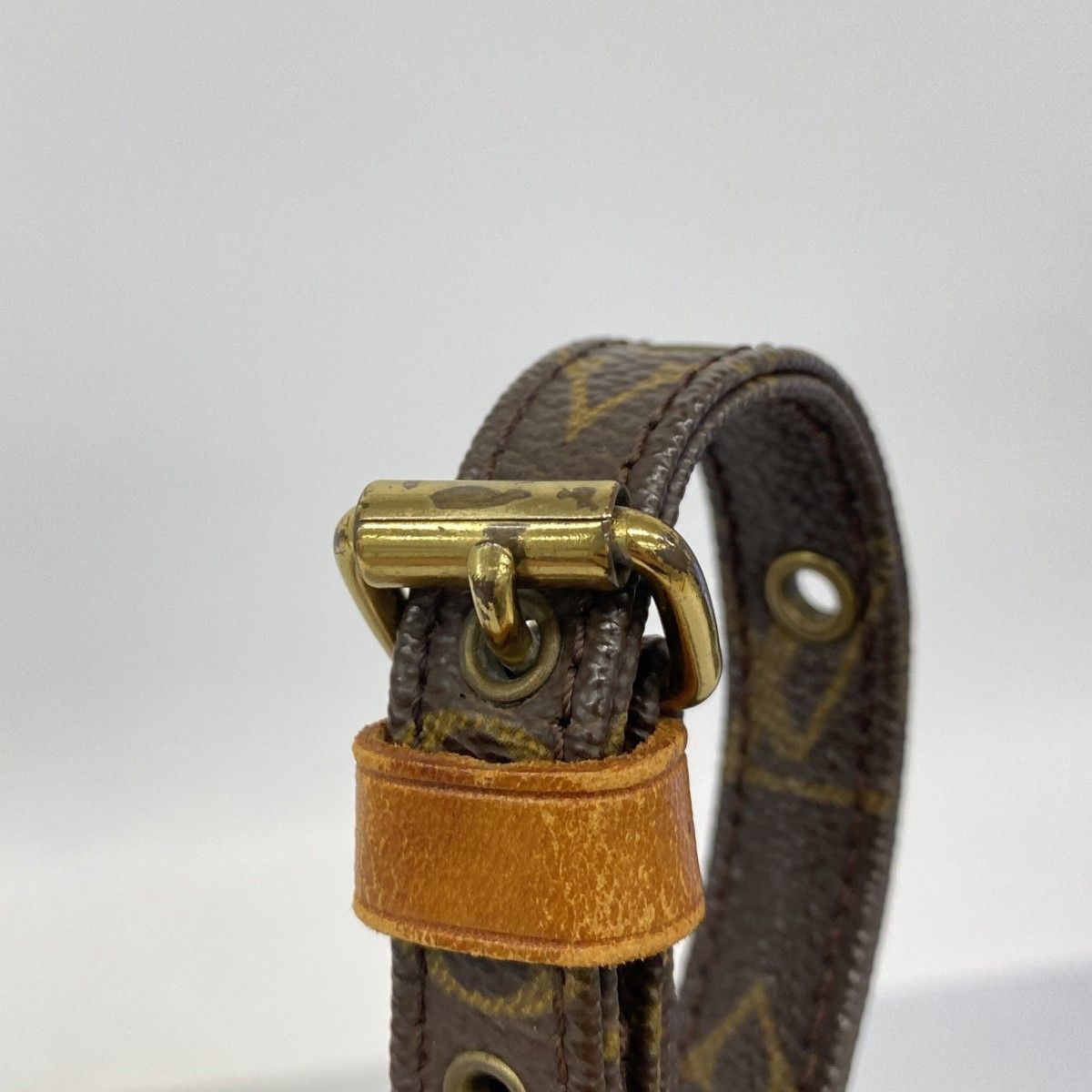 Louis Vuitton Shoulder Bag Monogram Amazon Brown — view 9