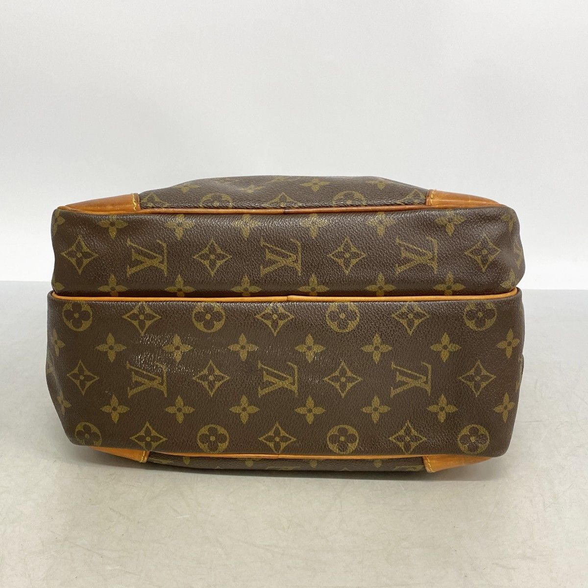 Louis Vuitton Shoulder Bag Monogram Amazon GM Brown — view 3