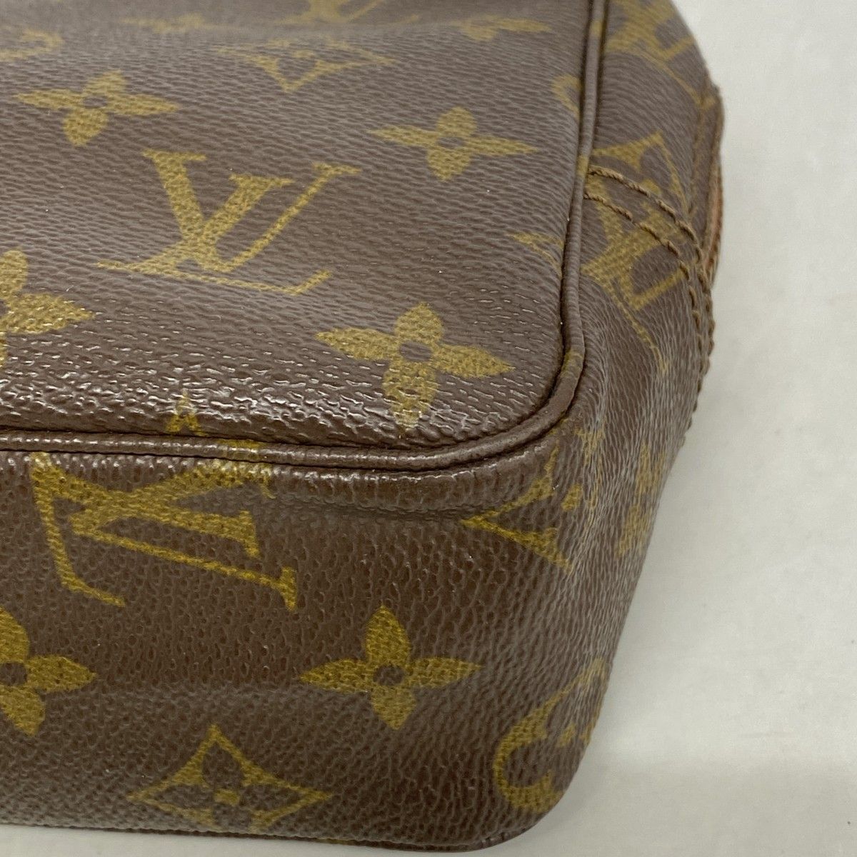 Louis Vuitton Pouch Monogram Trousse Toilette 23 Brown — view 7