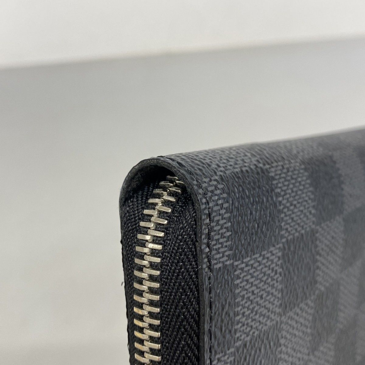 Louis Vuitton Wallet Damier Graphite Zippy Vertical Black Gray Vintage — view 5