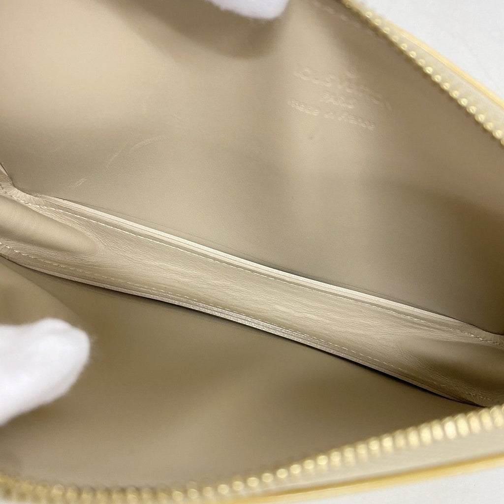 Louis Vuitton Pouch Vernis Lexington Beige — view 4