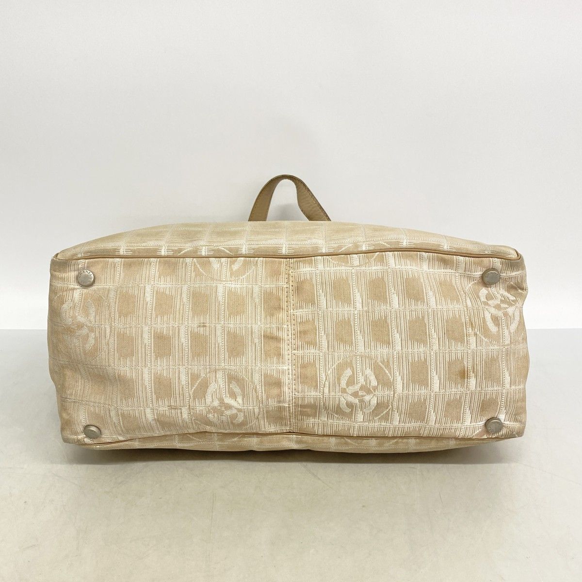 Chanel Tote New Travel Nylon Beige Silver — view 3