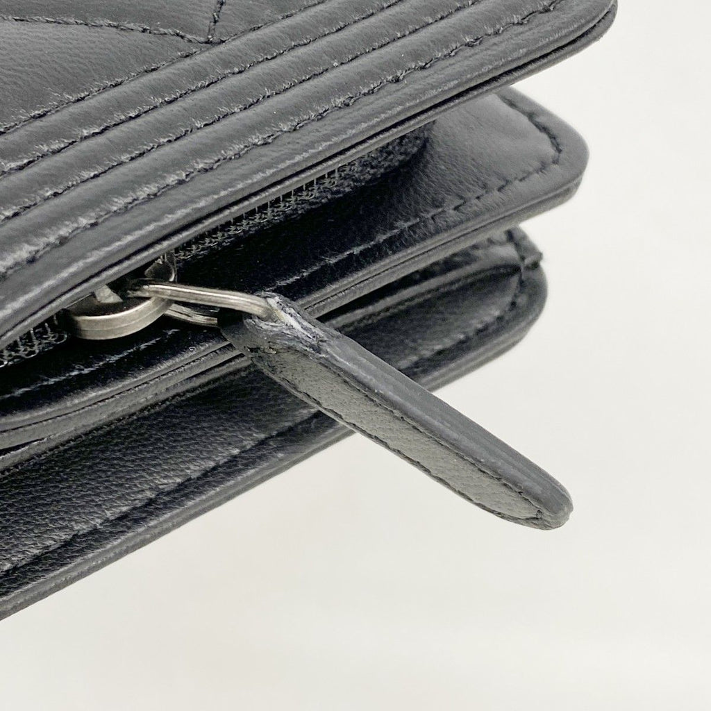 Chanel Wallet Boy Lambskin Black Silver — view 5