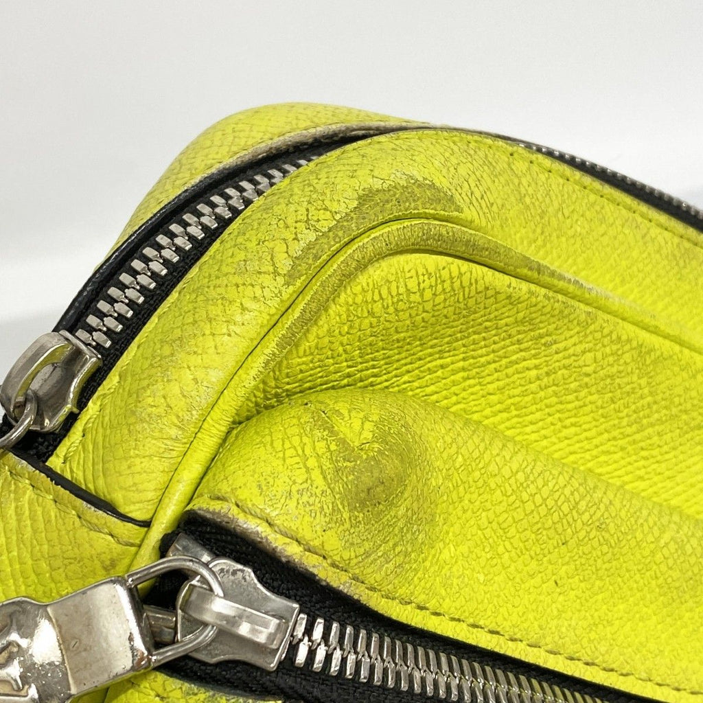 Louis Vuitton Waist Bag Taigarama Outdoor Jaune — view 6