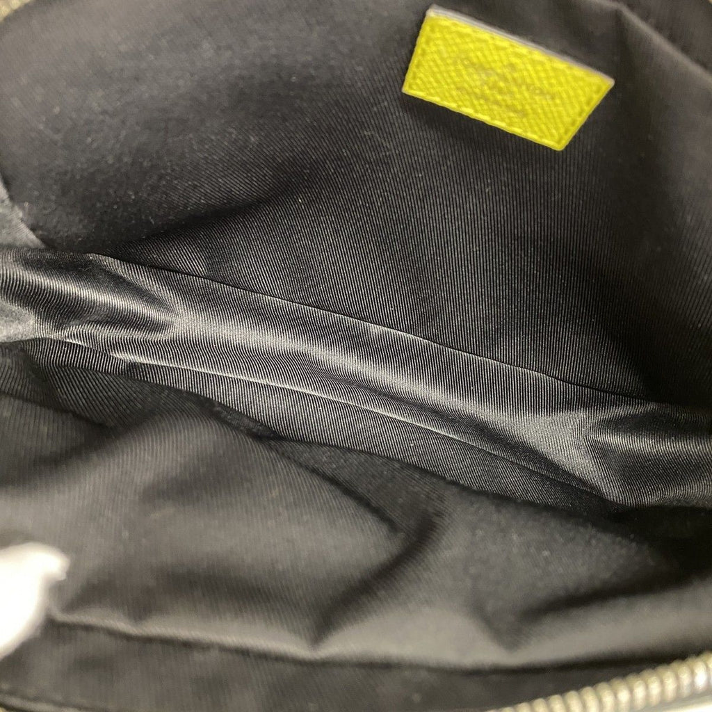 Louis Vuitton Waist Bag Taigarama Outdoor Jaune — view 4