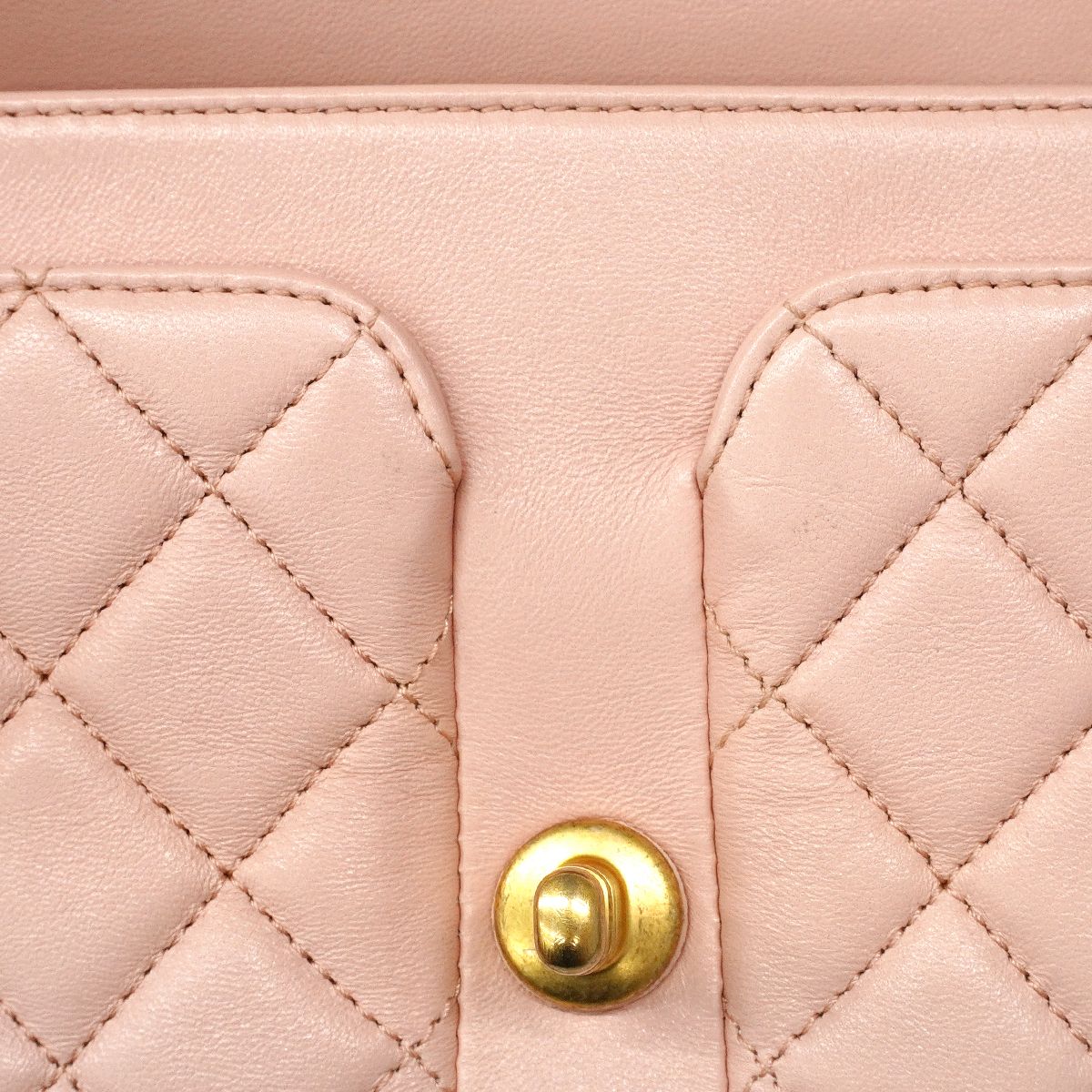Chanel Shoulder Bag Quilted Lambskin Pink Gold — view 8