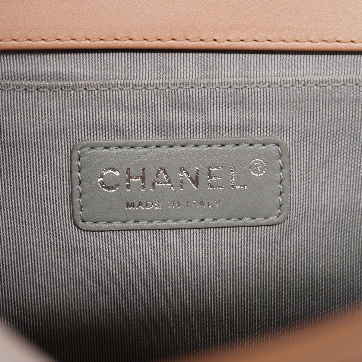 Chanel Shoulder Bag Boy Lambskin Pink Silver — view 5