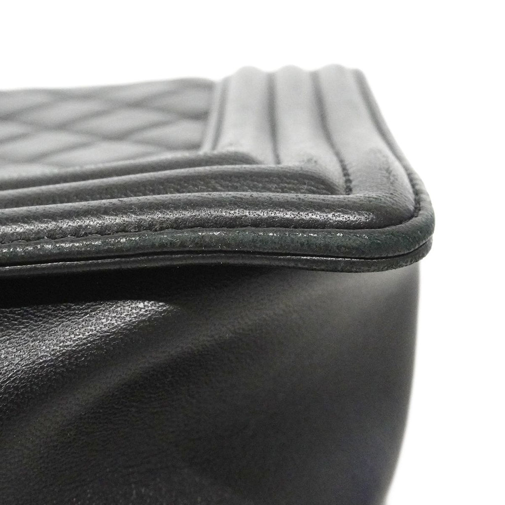 Chanel Shoulder Bag Boy Lambskin Black Champagne Gold — view 7