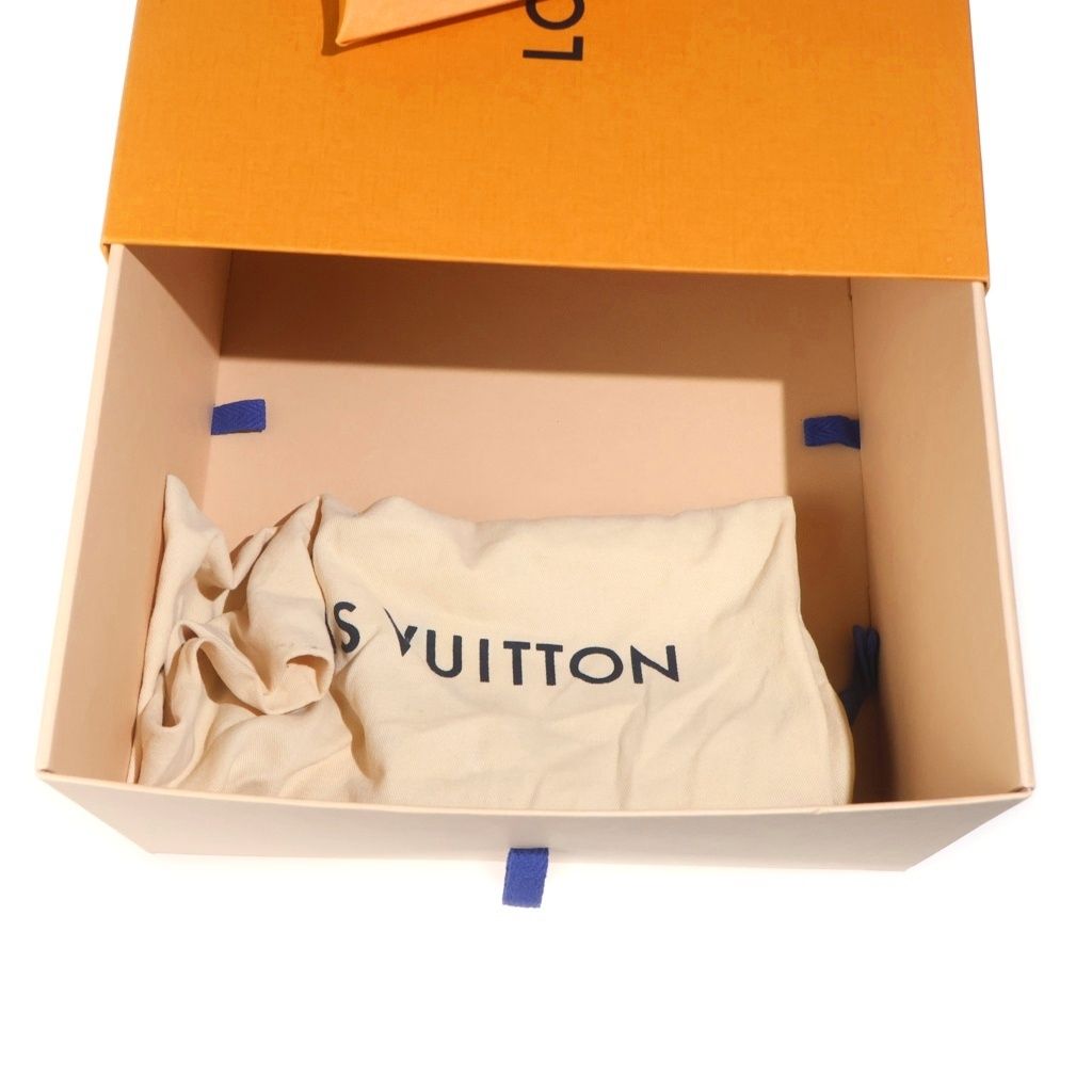 Louis Vuitton Monogram Canvas Run Away Line Low Cut Sneakers White Leather — view 6