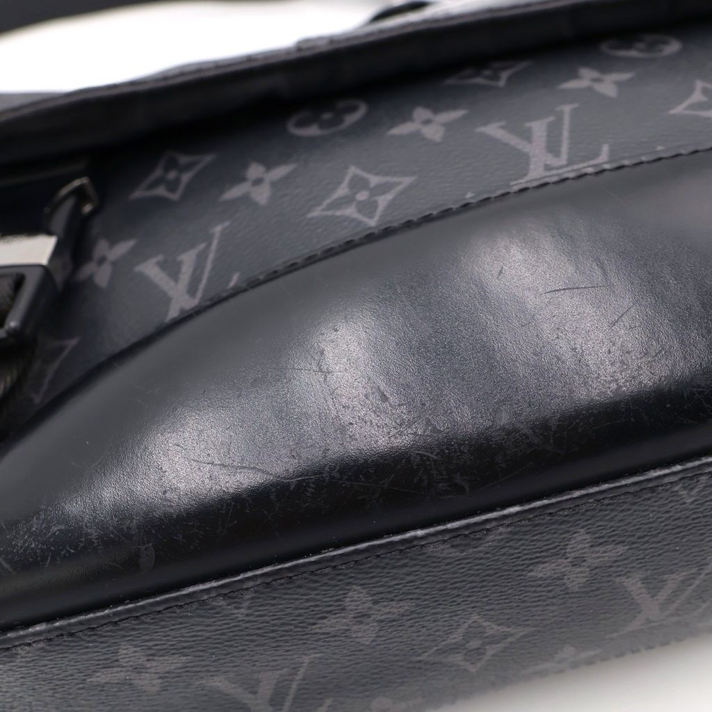 Louis Vuitton Monogram Eclipse Messenger Voyage Shoulder Bag Black Leather — view 9