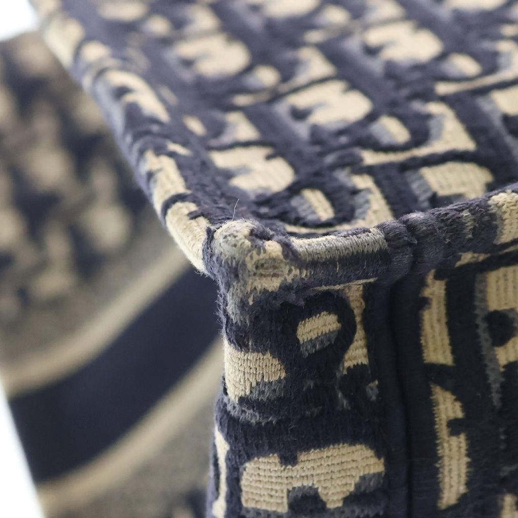 Dior Book Tote Tokyo Limited Large Oblique Jacquard Navy — view 5