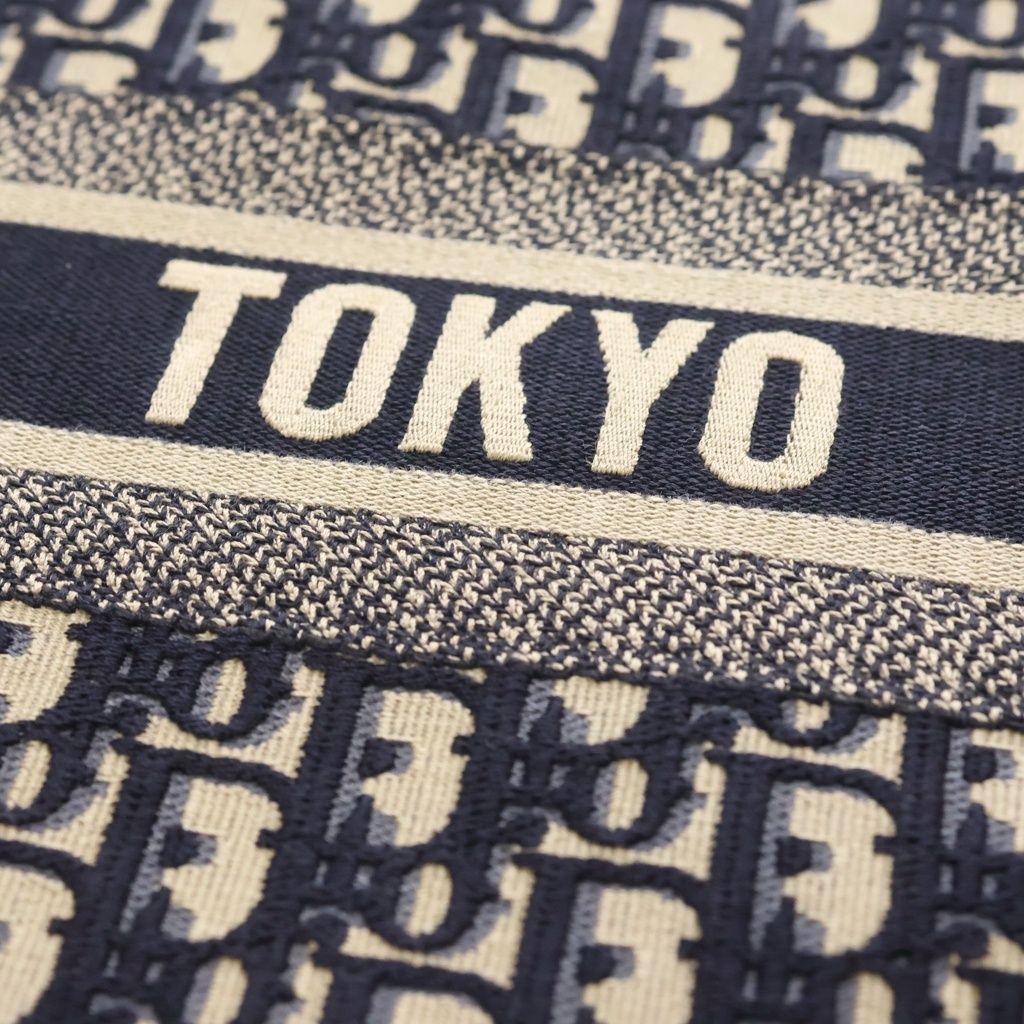 Dior Book Tote Tokyo Limited Large Oblique Jacquard Navy — view 7