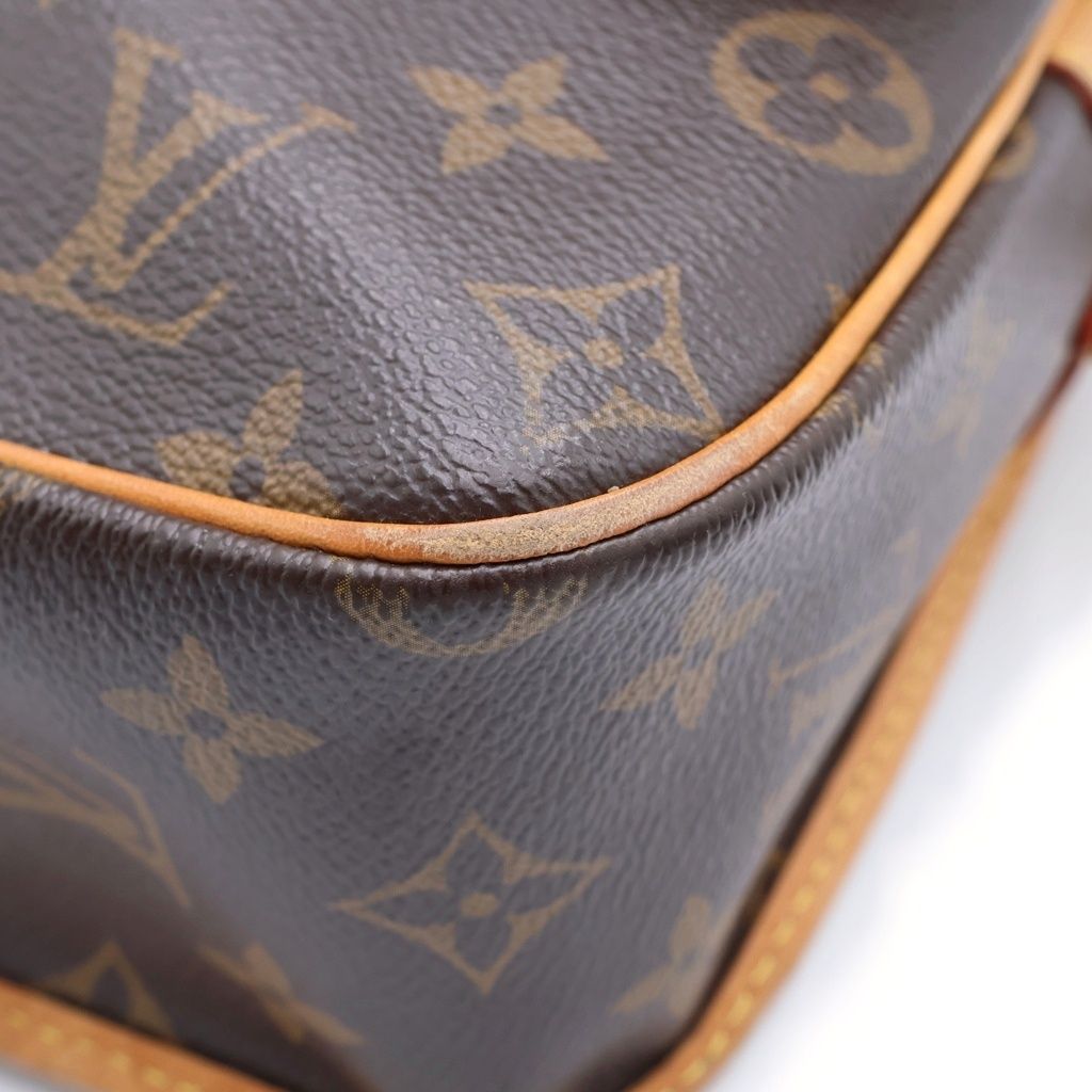 Louis Vuitton Monogram Sologne Shoulder Bag Brown Leather Gold — view 5