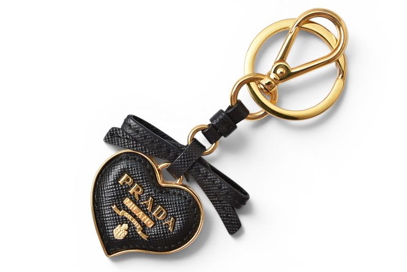 Prada Key Ring Key Holder Trick Heart Pelle Black Gold