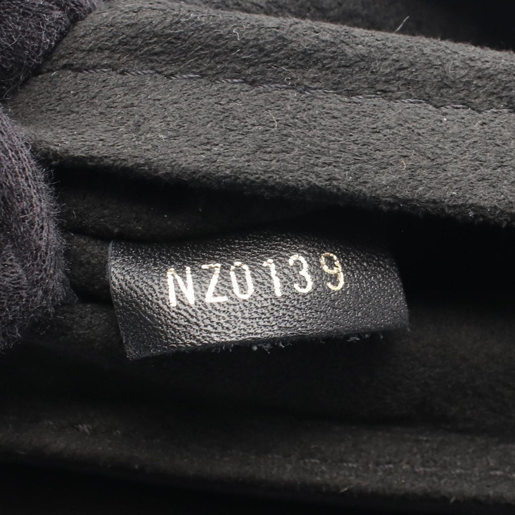 Louis Vuitton Shoulder Bag New Wave Chain MM Noir Leather — view 5
