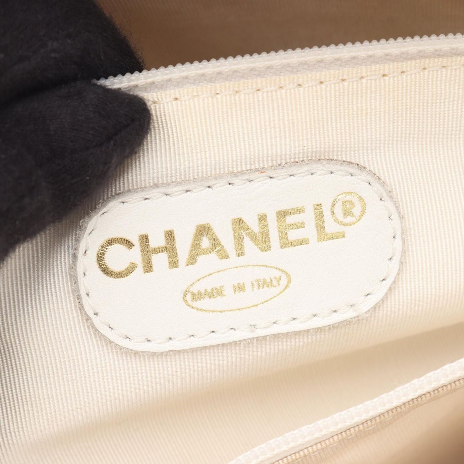 Chanel Tote Logo White Caviar Leather Chain — view 4